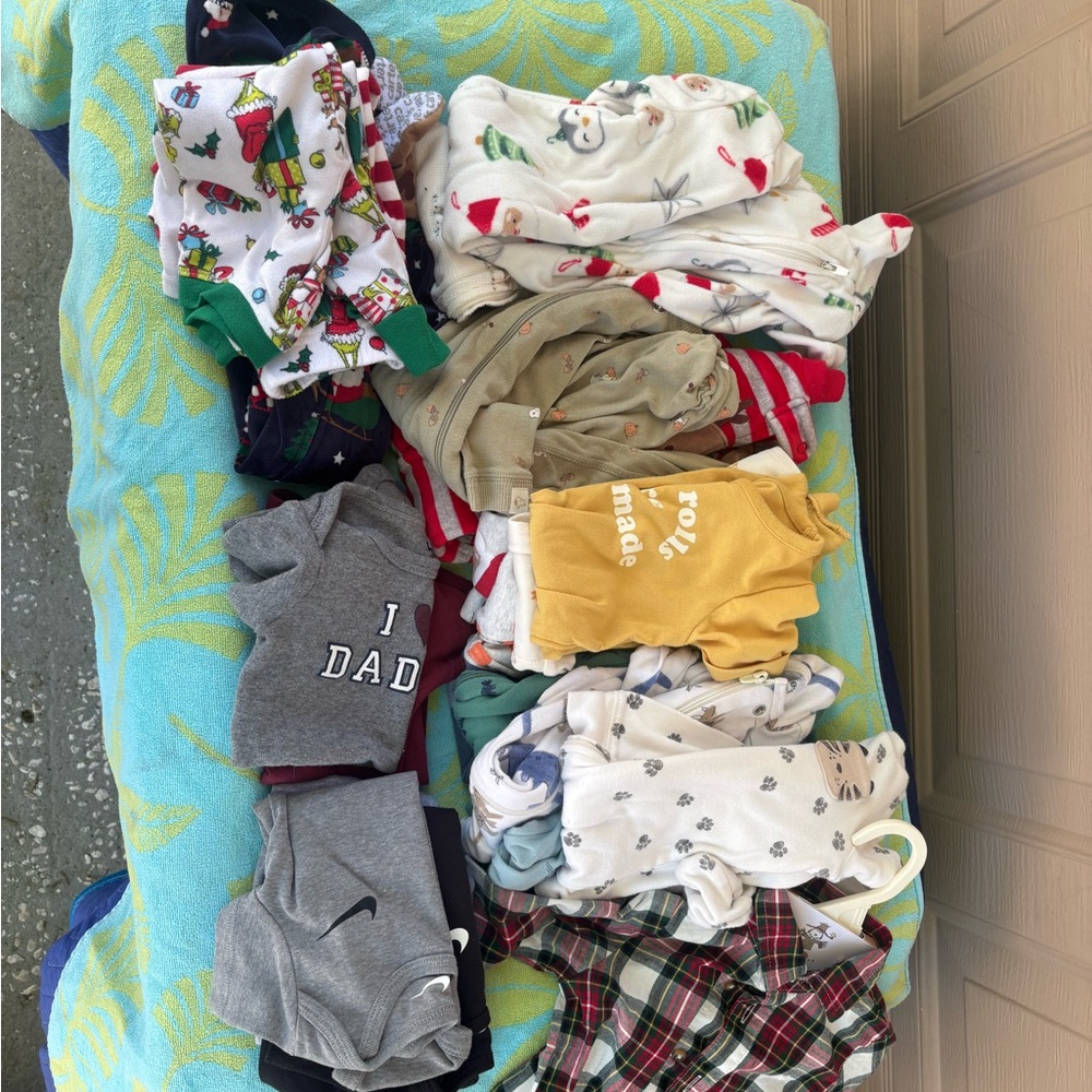 Mixed Baby 6-12month Clothing Bundle - Multi Color